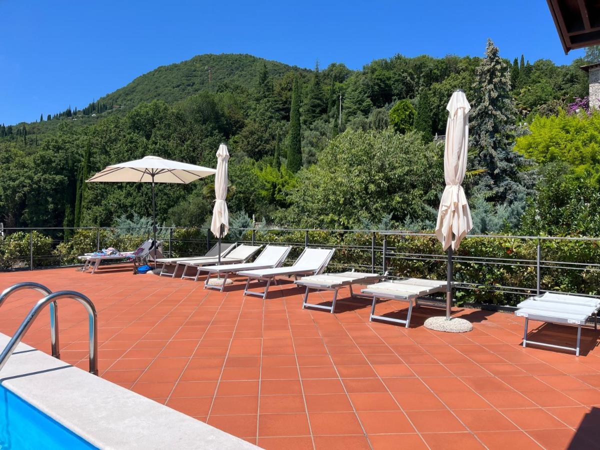 Feli Holiday Home - Panoramic Pool Lake View In 가르도네리비에라 외부 사진